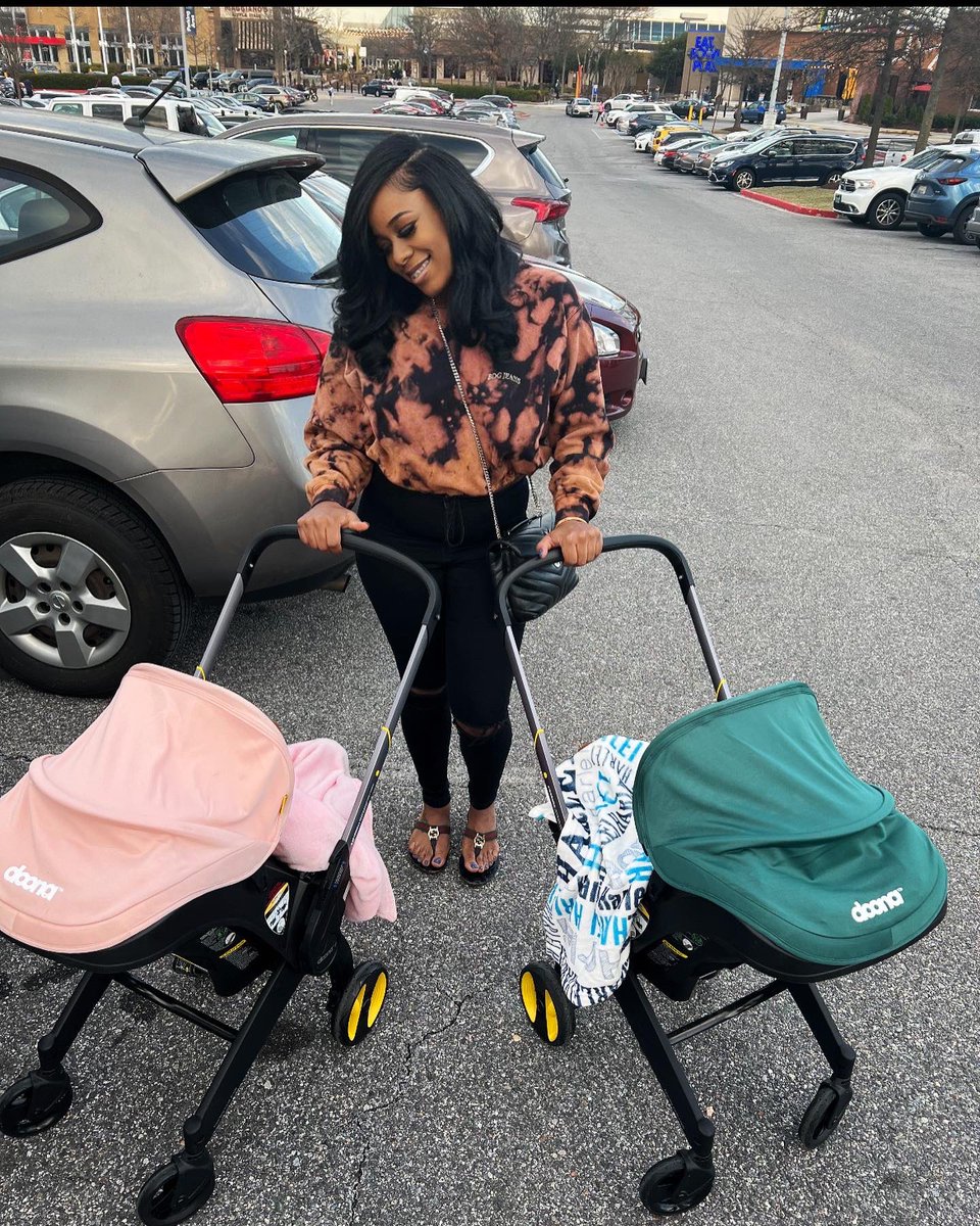 shani_XXI's tweet photo. I take pride when it comes to this mom shit!!!❤️💯👩‍👧‍👦 https://t.co/UvKlvZjgnF