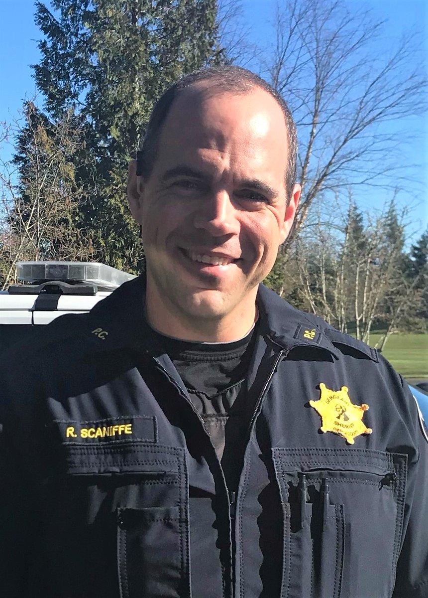 PierceSheriff's tweet photo. Two deputies injured in Spanaway shooting identified

Full story: https://t.co/YlQCn42t0J https://t.co/zQBh1CCSSv