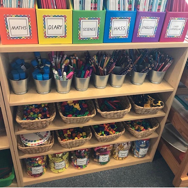 Stnemer's tweet photo. I love seeing organisation in the classroom. I cannot wait to apply some of these ideas in my own😍#acuedu_p https://t.co/QorKdb0Afq
