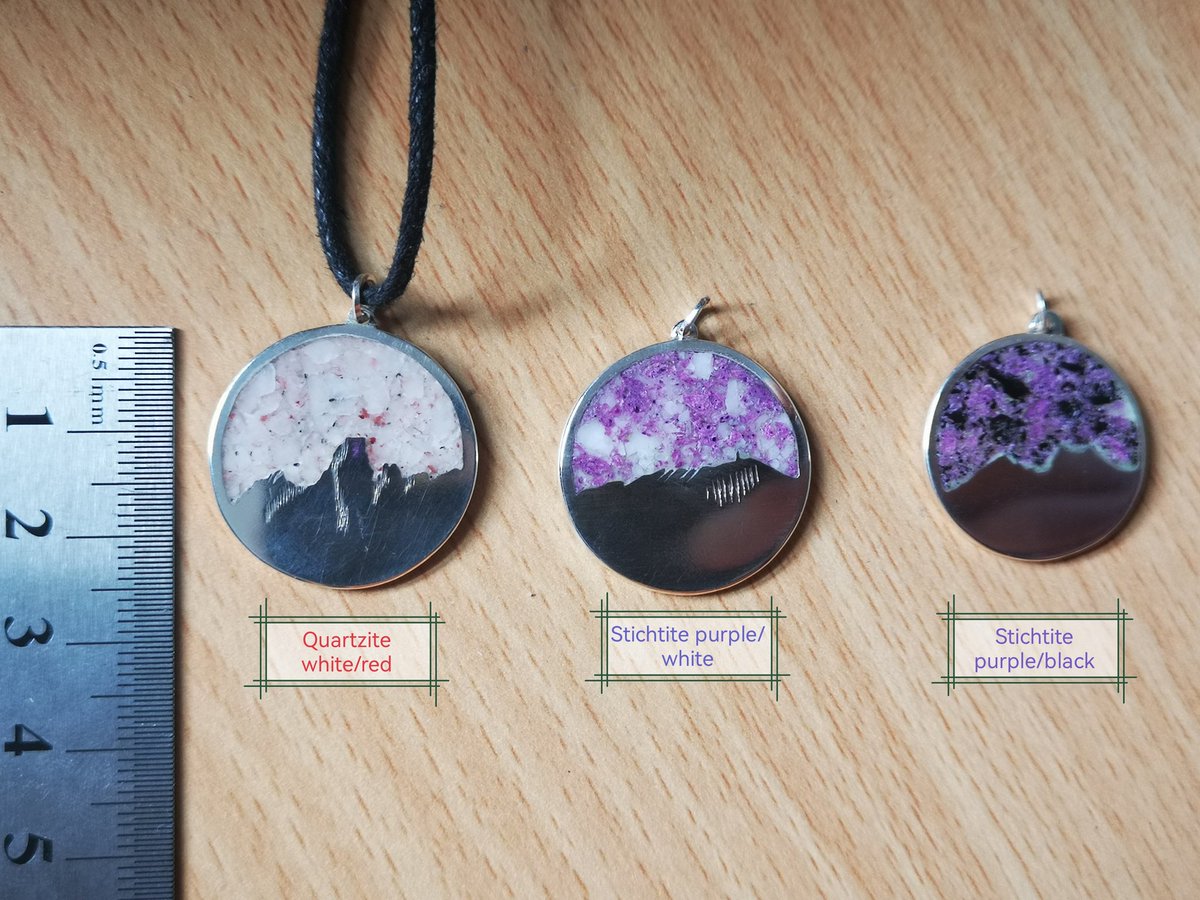 Oliver_Bain's tweet photo. Made some glowy things https://t.co/aNmfg3Cdca