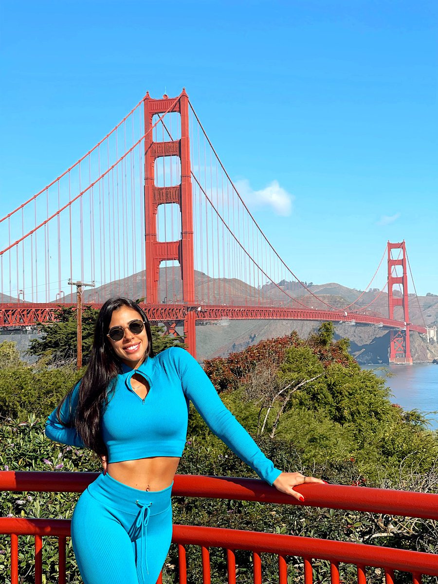Ginnacpedros's tweet photo. ¿Que mejor momento para volver por aquí? 😝✌🏽
DE VUELTA! de un viaje a #California habiendo conocido parte de #SiliconValley y personas que trabajan allí, cómo gente de #Twitter me han motivado a volver 🔥🔥 https://t.co/qlLpWzEJ2j