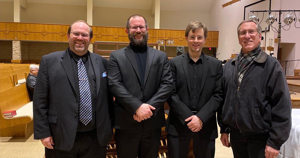 hehschoirs's tweet photo. A great Masterworks Concert tonight!  Thank you to our guest musicians, soloists, choir members and parents!  This would not have been possible without your support! #hoffmanhs #hmpa211 @hsdistrict211 #miosm https://t.co/AJJd7Kla4Z