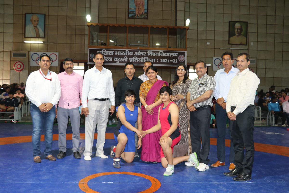 BRCMES's tweet photo. Another Glimpse of Day 2 of All India Inter-University Wrestling Freestyle Women Championship 2021-22 hosted by BRCM Education Society, Bahal Bhiwani Haryana. https://t.co/2QxyDO2HG1