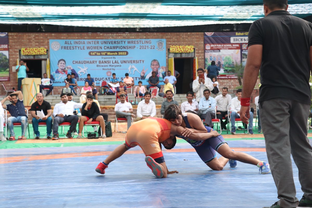 BRCMES's tweet photo. Another Glimpse of Day 2 of All India Inter-University Wrestling Freestyle Women Championship 2021-22 hosted by BRCM Education Society, Bahal Bhiwani Haryana. https://t.co/2QxyDO2HG1