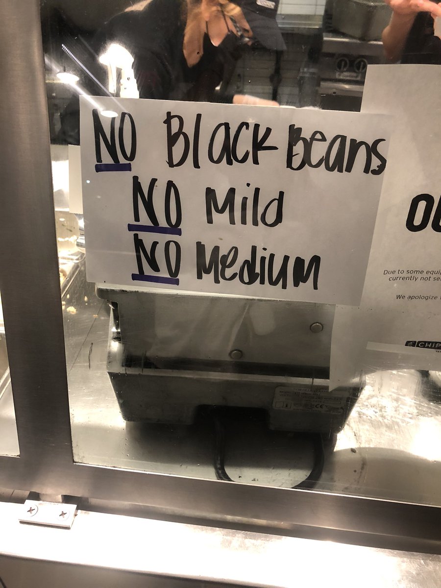 JarredGregoryG1's tweet photo. What is HAPPENING at the Stonestown Chipotle?!? https://t.co/LjpFDjpQrV