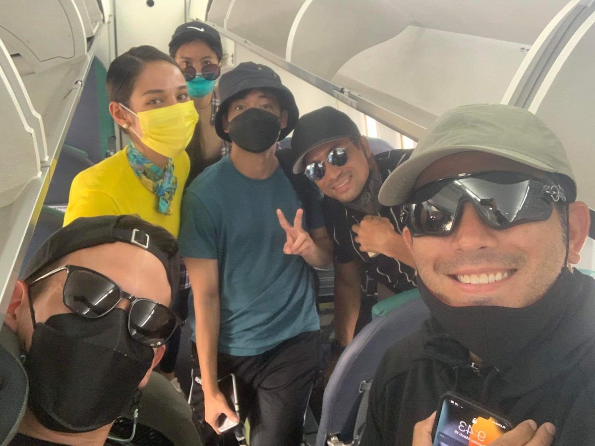 Omg!!! hold the passenger's seat nagpa picture tlga lahat ❤ 

# Gerald Anderson
#Sam Milby
# Jake Ejercito
#Jameson Blake
#Omg all hunkies
Cr: Ms. Sarah
#GeraldAnderson
#AFamilyAffair