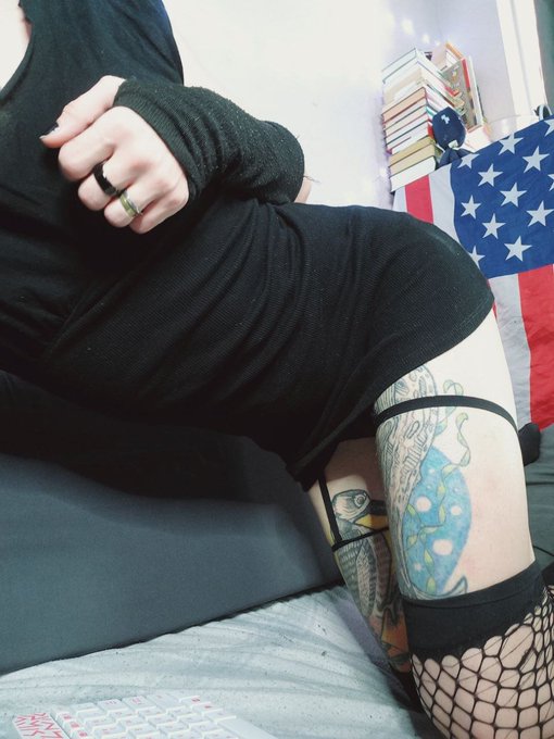 Im back! Two weeks of understanding myself in a new reality have passed andI know why im still alive:<a href="/tag/chaturbate"class="tags"><span>&#35;chaturbate</span></a><a href="/tag/trans"class="tags"><span>&#35;trans</span></a><a href="/tag/streaminglive"class="tags"><span>&#35;streaminglive</span></a>