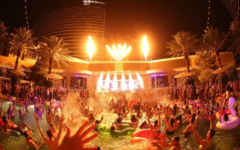 EDC: the Mecca, for all North American festival-goers. The largest festival in the United States, EDC also hosts insane pool parties, club shows, and secret events both before and after the festival. It’s called EDC Week and the EDC Week 2022 dates have just been revealed.
#edc