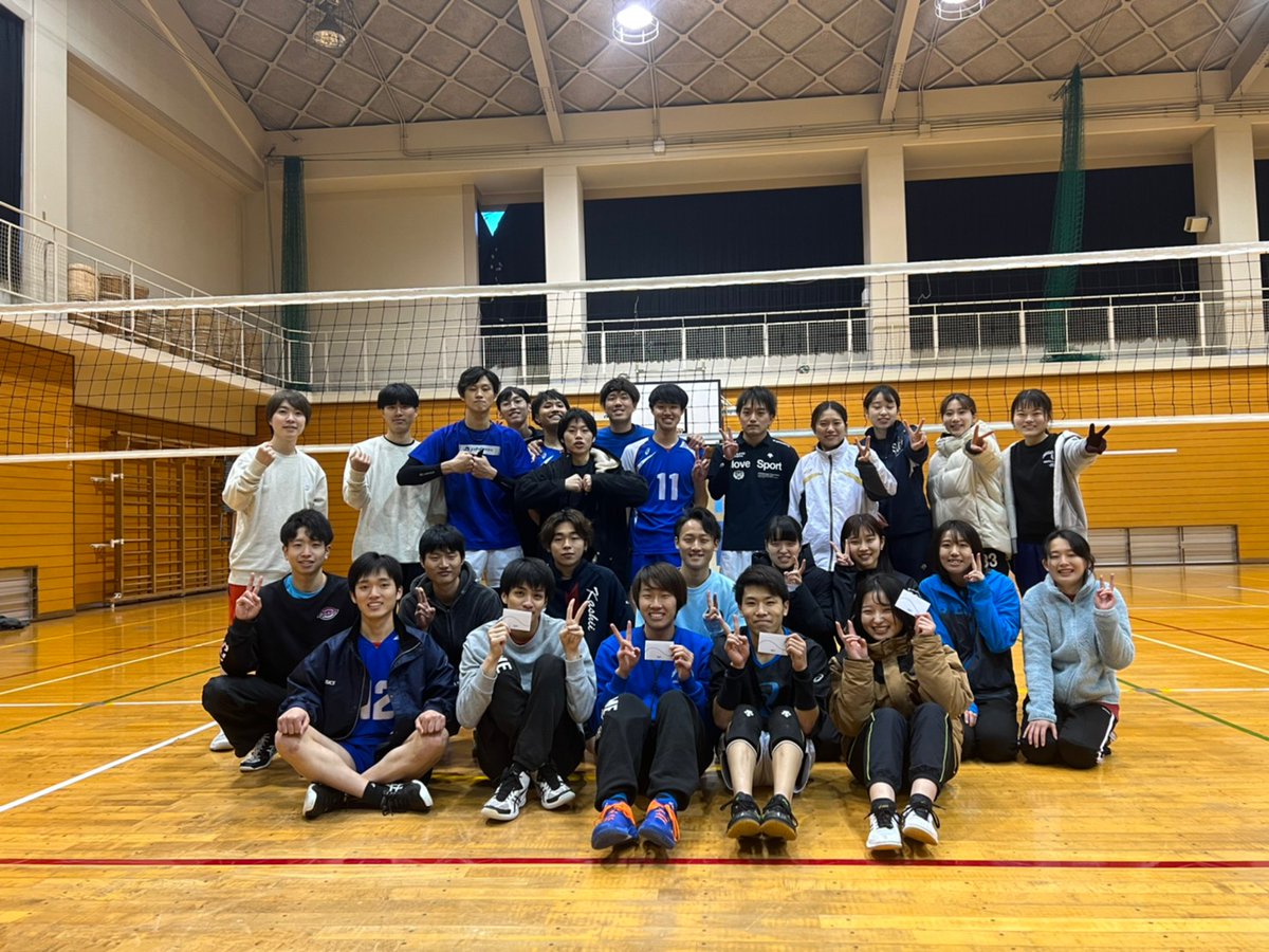 ShinonomeVC's tweet photo. 広島大学に合格された皆様、おめでとうございます🌸
広島大学東雲バレーボールサークルです。

バレーボールをやりたい、興味がある方、ぜひ私たちと一緒にバレーボールしてみませんか？
連絡お待ちしてます☺️
 #広島大学 #春から広大 #東雲バレーボール部 #バレーサークル  #広大バレー https://t.co/Qf3wHzA6TL