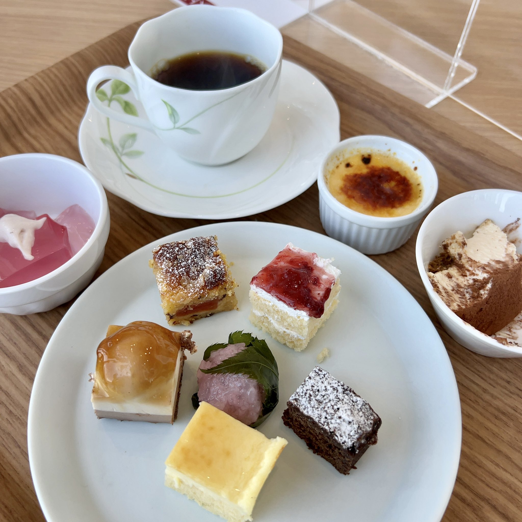 Tako Kara 唐津市 ランチ 月波楼 唐津シーサイドホテル バイキング あー腹いっぱい 満腹満足 T Co 5sqhq7aqho Twitter