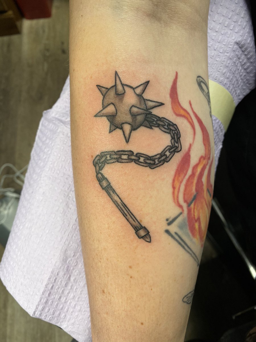 amandaskorcz's tweet photo. tattooing is hard. i will simply perish. anyway heres what ive been up to lately https://t.co/NUAPR8PSq9