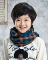 kyudrafts's tweet photo. junkyu bear in a scarf is such a cute sight https://t.co/hsonVzYvA6