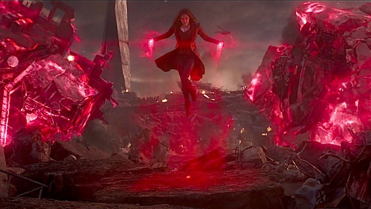 bestofwandanat's tweet photo. Elizabeth Olsen really owns the color red https://t.co/RhvZTxGGFL