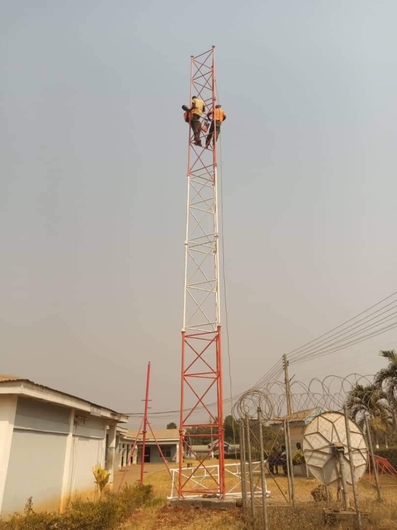 Ch_andoh's tweet photo. Free WiFi installation in our various Senior High Schools have been undertaken by the @mocghana as part of Akufo-Addo and @MBawumia's digital agenda.
#EGhana
#BuildingGhanaTogether
#DigiTimeInGh https://t.co/IAYQWv0eVP