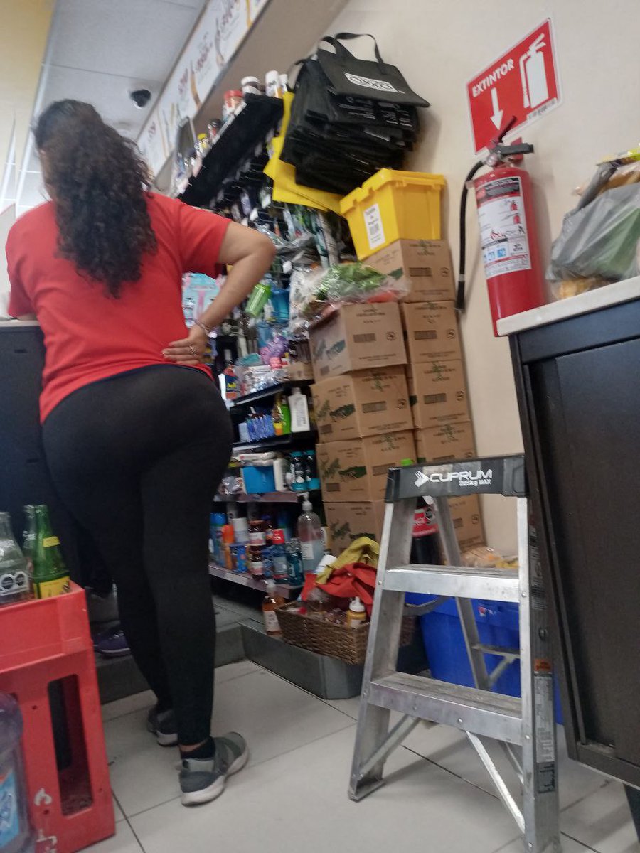 bellasqro's tweet photo. #Aportesanonimos 
"La culona del oxxo"
#Aporte #milf #hotwife #Culonamexicana #voyeur https://t.co/GXWq6rQPLn