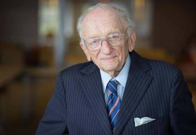 Happy 102nd birthday to Benjamin Ferencz, the last surviving prosecutor from the Nuremberg trials. He joined the forces that liberated a number of concentration camps, including Buchenwald and Mauthausen.