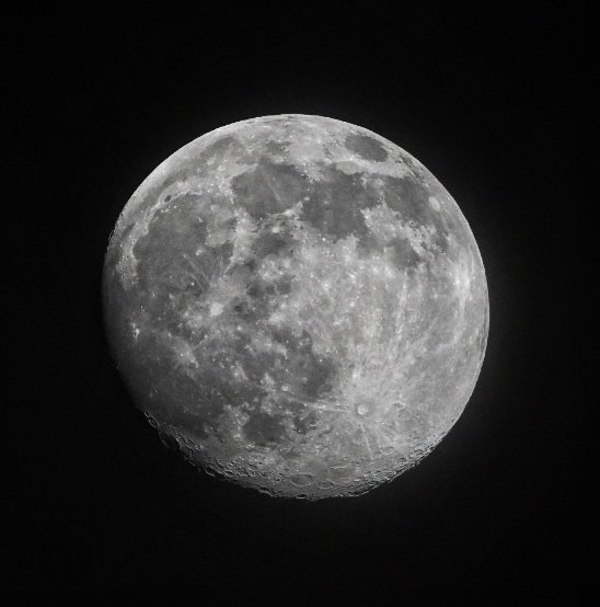 cnikonshooter's tweet photo. Sometimes you wait hours for a small break in the clouds but it makes it all worth the wait... that and a 6 packππ
Waxing gibbous phase 96%
#snapthemoon #shootthemoon #nikon #nikonz50 #nikonphotography #nikonphoto #sigmalens #moonphoto #moonphotography https://t.co/nohHkDeatF