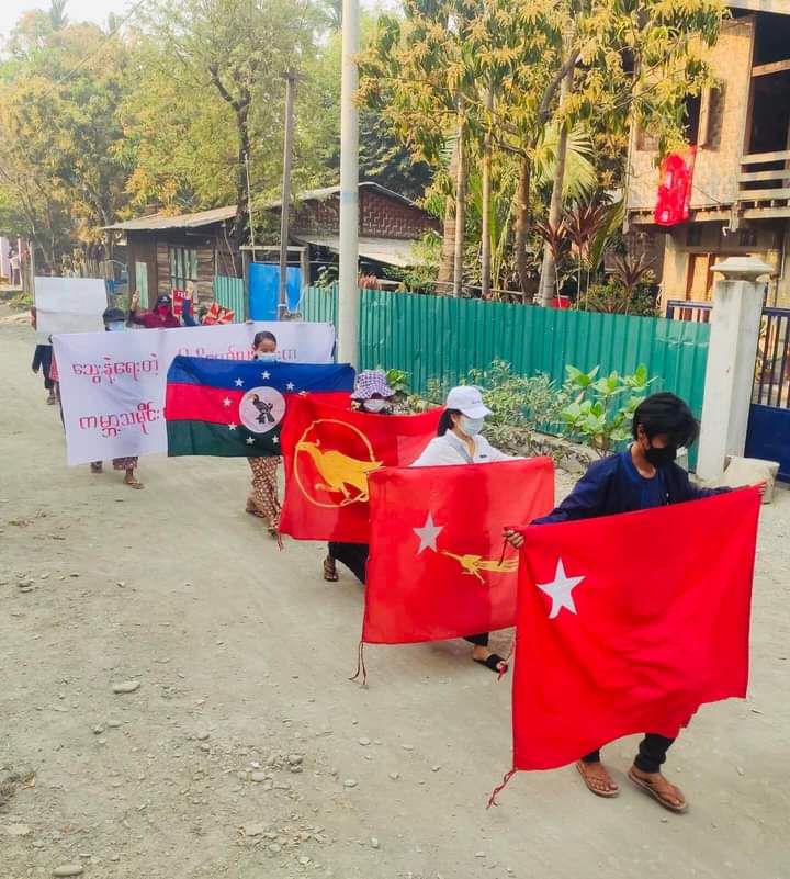 Nandar85526889's tweet photo. The main strike in Kalay against the military dictatorship

Youths from the main Strike in Kalay Township staged on March 16,to  protest against military dictatorship.#2022Mar16Coup #WhatsHappeningInMyanmar https://t.co/ELFqJBegGQ