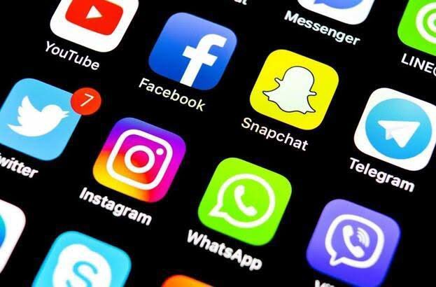 unsalunlu's tweet photo. Gündemi "Patron kızar mı?" demeden konuşmaya hazır mısınız?
9'da #Twitter #Facebook ve #YouTubeLive 'da.
"Seçim, sosyal medyada olmayacak." https://t.co/0o37oAVSMv