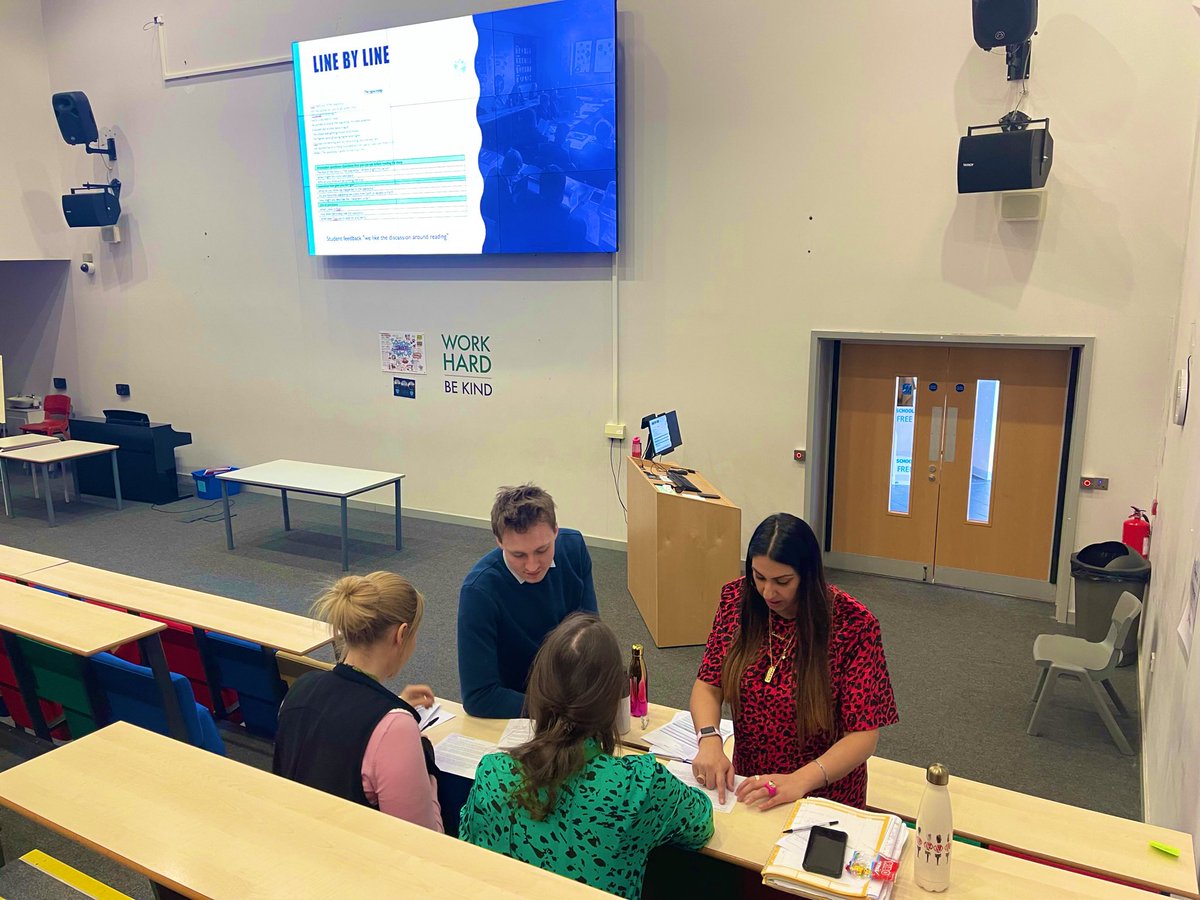 OfficialNUSA's tweet photo. The feedback we get from our #AmazingNUSA staff about #CPD fuels our determination to be at our best for our pupils. We loved delivering #LineByLine by @Doug_Lemov & our staff enjoyed it too! #CPDMatters #ImplementingCulture #Reading #AllTheAnalysis #TheNUSAWay #OurStaffMatter 🙌 https://t.co/ilTnDw7tKs