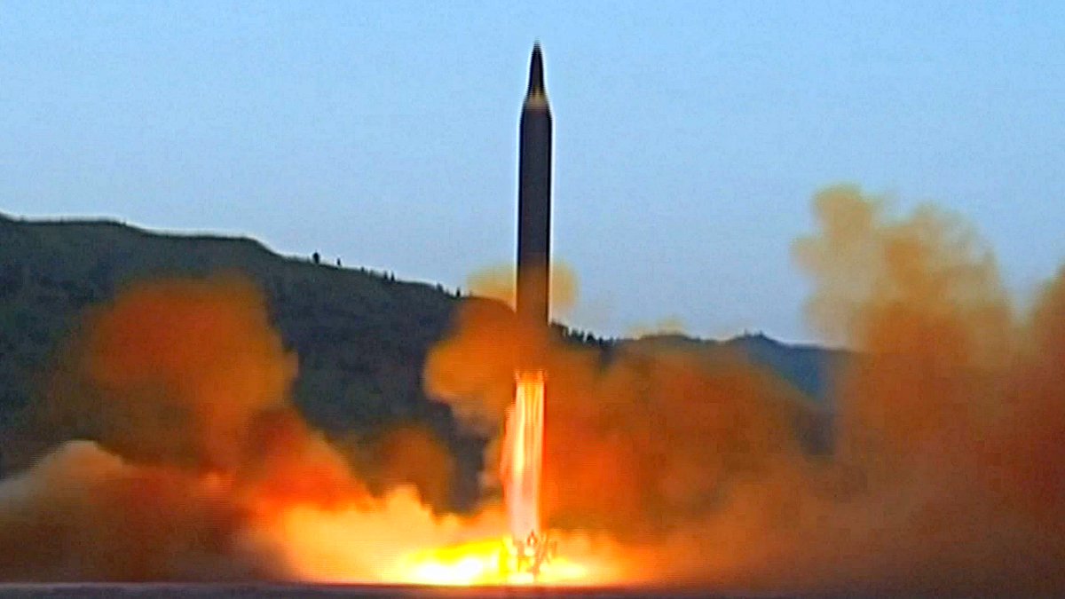 "NHK: Северная Корея запустила неопознанный снаряд
sm.news/nhk-severnaya-…
#запуск #ракета #СевернаяКорея