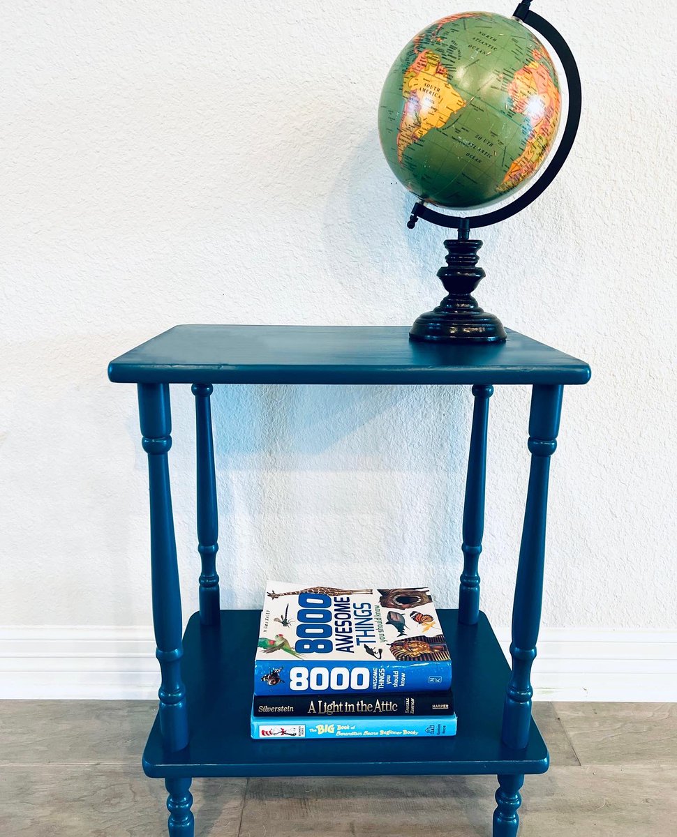 cassiesmith05's tweet photo. Todays recycling project 💙♻️☺️ #greendesign #houstonartists #houstoninteriordesign #upcycling #recycledfurniture #upcycledfurniture https://t.co/LTl8i1p8ud