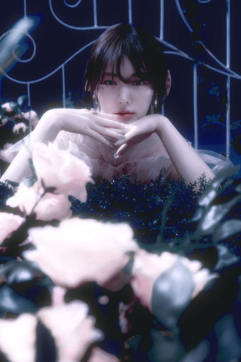 ISWJY_RV's tweet photo. #웬디 #WENDY 
#RedVelvet #Feel_My_Rhythm 

Night Ver.🌒💙
                                                   add grain⬇️ https://t.co/lpTaILOARa