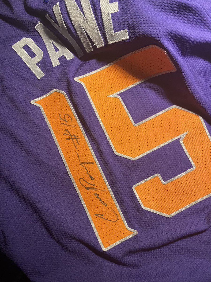 dcstevns's tweet photo. Shoutout to @campayne for giving me his jersey and taking pictures with my two rising freshmen @likeel72.   He made their day!!! https://t.co/DqDw7iP068