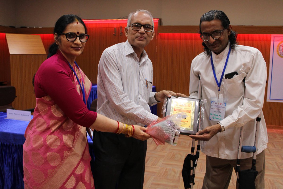 SHAREINDIA86's tweet photo. Dr Vijay V. Yeldandi was invited to speak at a "One Day Conference on Pharmacy Practice-Integration with Health Care System" organized by the Dept of Pharmacy Practice,Dr Pulla Reddy College of Pharmacy in association with Avenida Innovations. 
#conference #pharmacy @SHAREINDIA86 https://t.co/mxXMFvVaU8