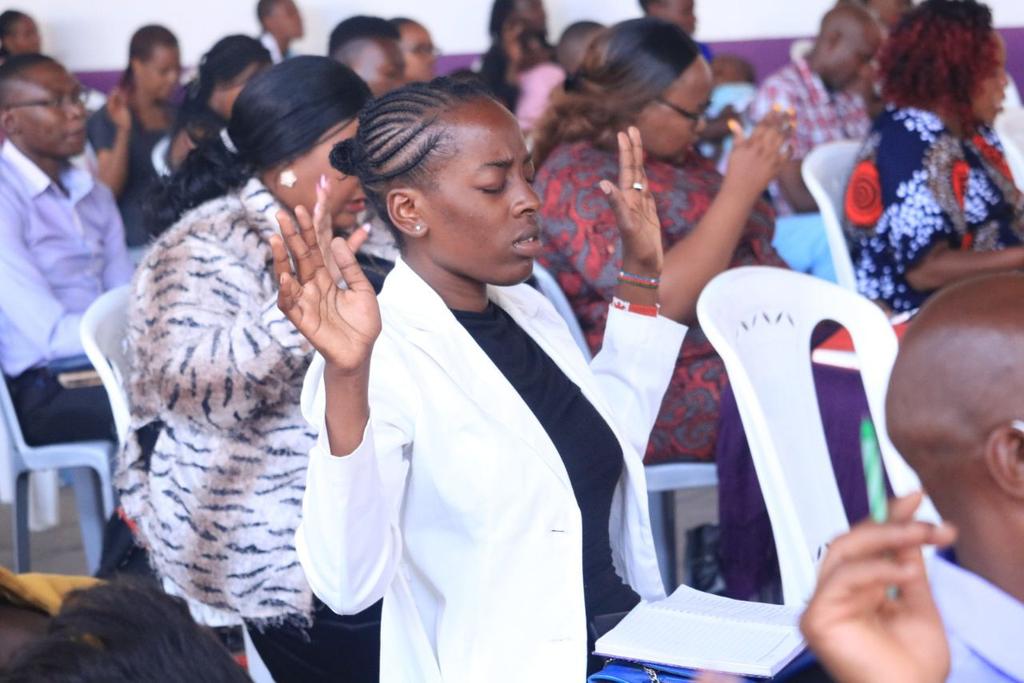 gccoutering's tweet photo. Job 22:27 You will pray to him, and he will hear you, and you will fulfill your vows.
Job 22:28 What you decide on will be done, and light will shine on your ways.
#Timeforthefulfillmentofvisions
https://t.co/pf8NAta5f4 https://t.co/uyQ0u6PojW