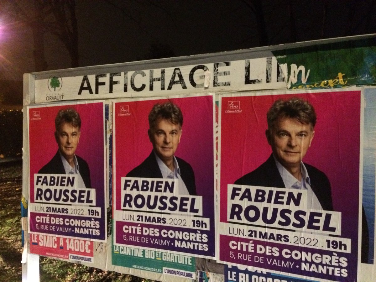 OrvaultPcf's tweet photo. 🚩A J-6⃣ du meeting de @Fabien_Roussel à #Nantes (21 mars - 19h), collage et boitage sur #Orvault
- Quartier #Plaisance
- Quartier #Cholière
- Quartier #Bignon
"Des mesures concrètes conte la vie chère, pour bâtir la France des #JoursHeureux"
#Roussel2022 #PCF44 #presidentielle https://t.co/VFEcPy9LQC