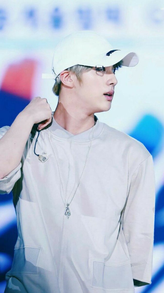 SeokjinStanner's tweet photo. #JINJIN #jin #KimSeokjin #SEOKJIN #BTSJIN #BTS https://t.co/CDbWnXbMDT