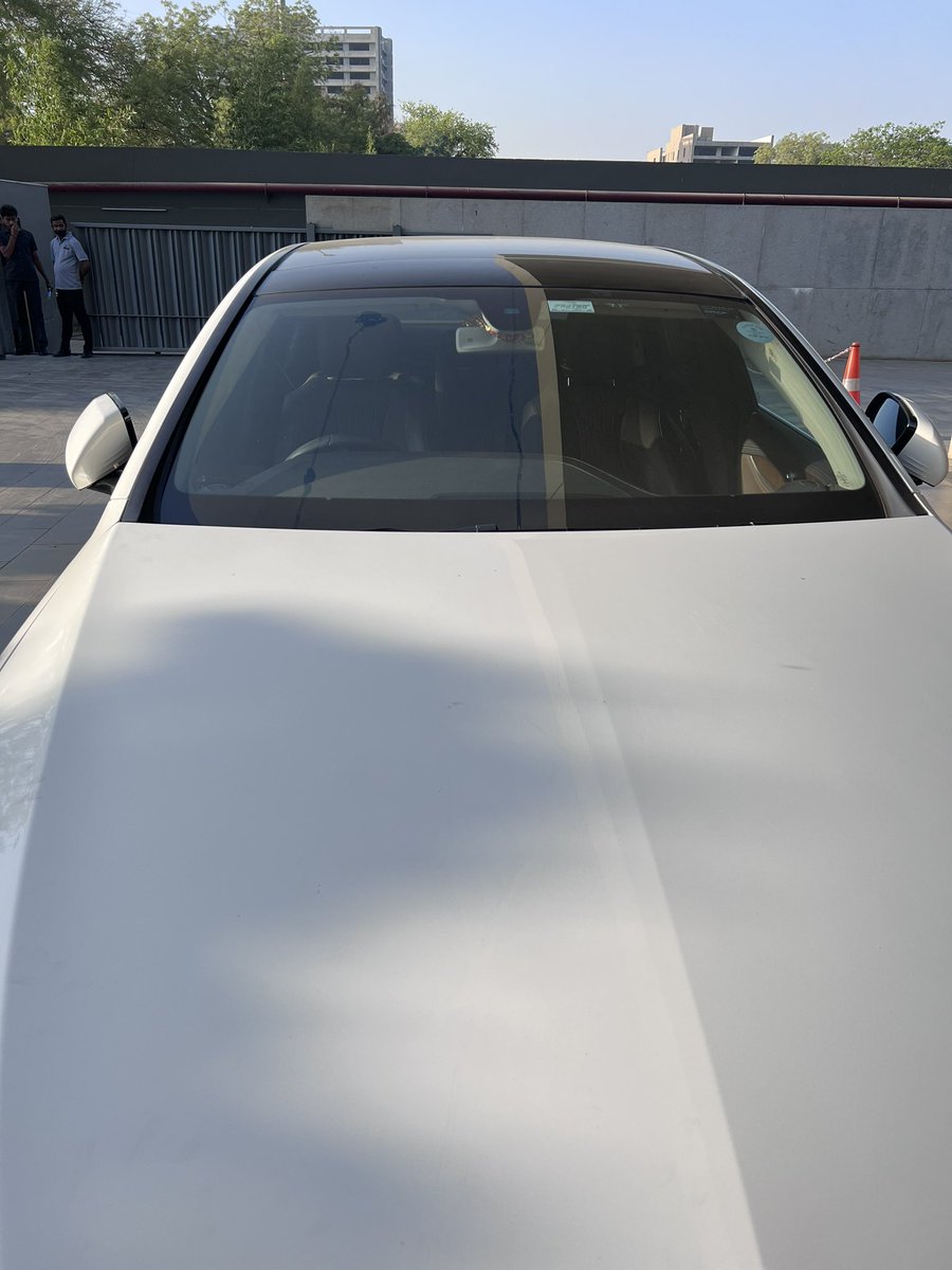 omjadeja02's tweet photo. @MBonvoyAssist  I’m titanium elite member 274011345 of Marriott I had very bad experience in courtyard by Marriott Ahmedabad Sindu Bhavan due to water leakage they had damage my Mercedes E220 and also in parking space basement is dirty and stinking very badly https://t.co/nOBFL5JtBe