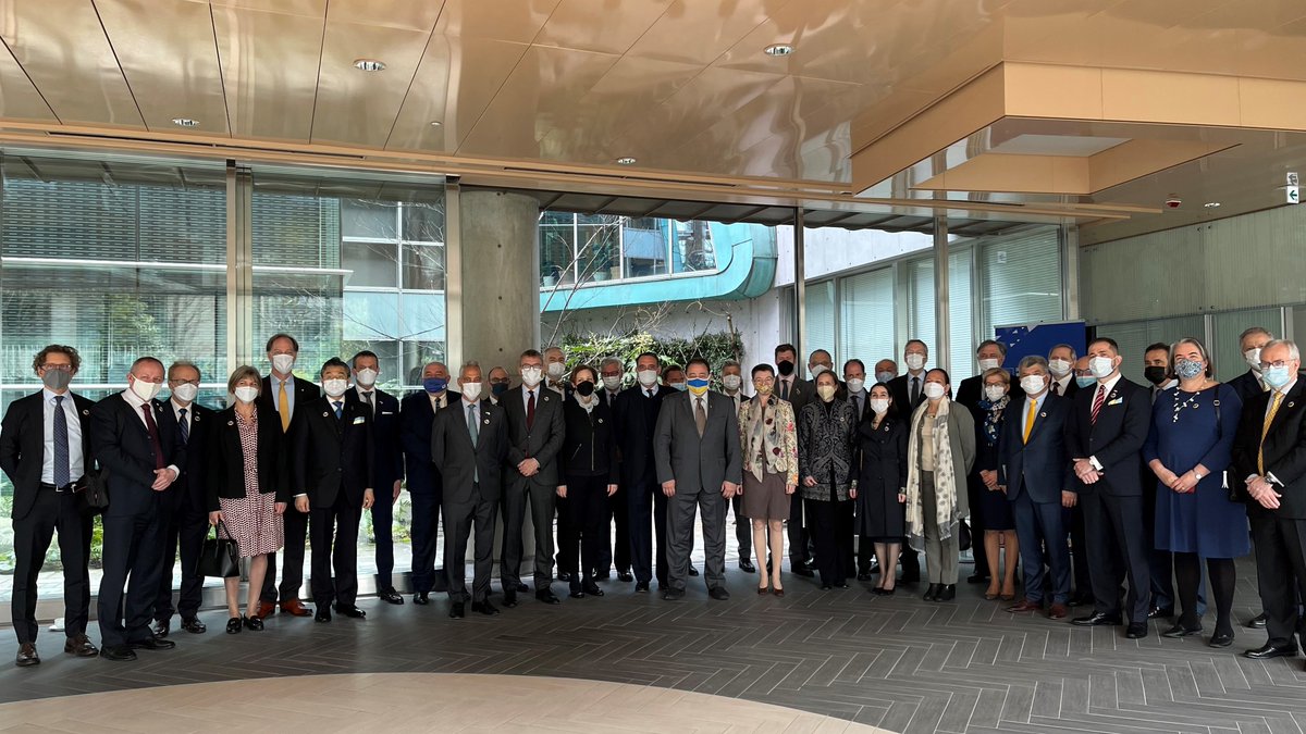 EUAmbJPN's tweet photo. Strong show of unity &amp; solidarity as #EU🇪🇺and Ambassadors of 🇺🇸🇬🇧🇨🇦🇳🇴🇨🇭🇮🇸joined for talks with #Ukraine🇺🇦Ambassador Korsunsky and 🇯🇵Senior Deputy Minister for Foreign Affairs Suzuki. A broad coalition determined to defend the rules-based international order. #StandWithUkraine https://t.co/AAbfsAwQ6l