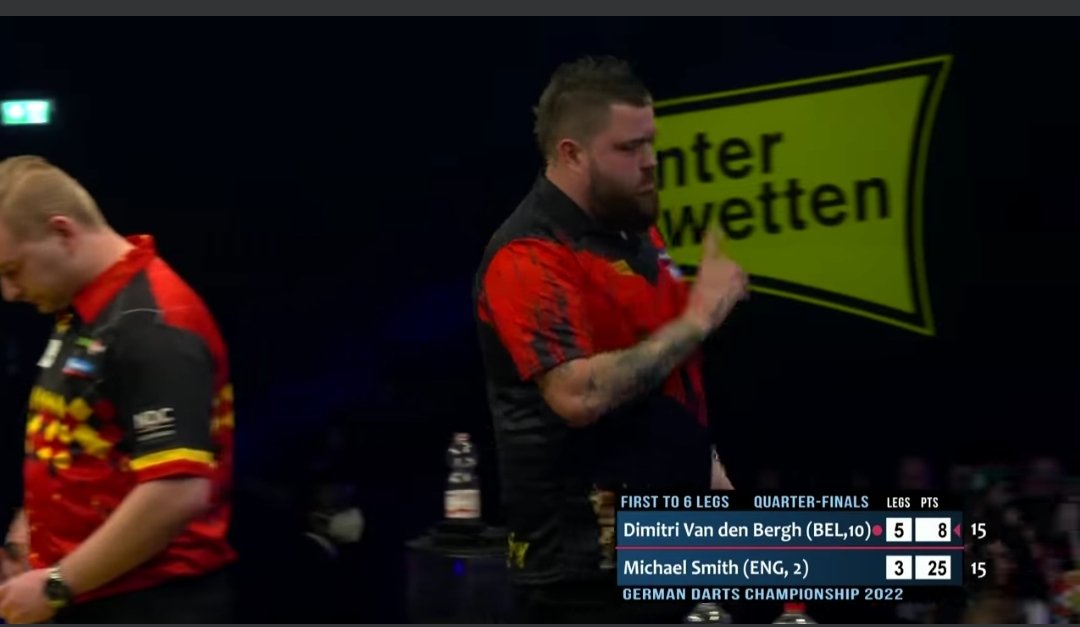 JanHoeman's tweet image. Such great moment from @Michael180Smith asking the crowd not to whistle last weekend. @OfficialPDC @DartsNews02