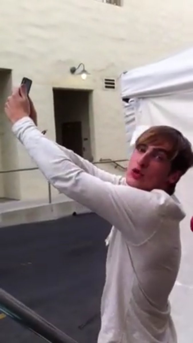 liaaa0502's tweet photo. @HeffronDrive Please tell me that you still remember this video😂😂

https://t.co/3wlBlfMo5e https://t.co/gk2ymmpjXw