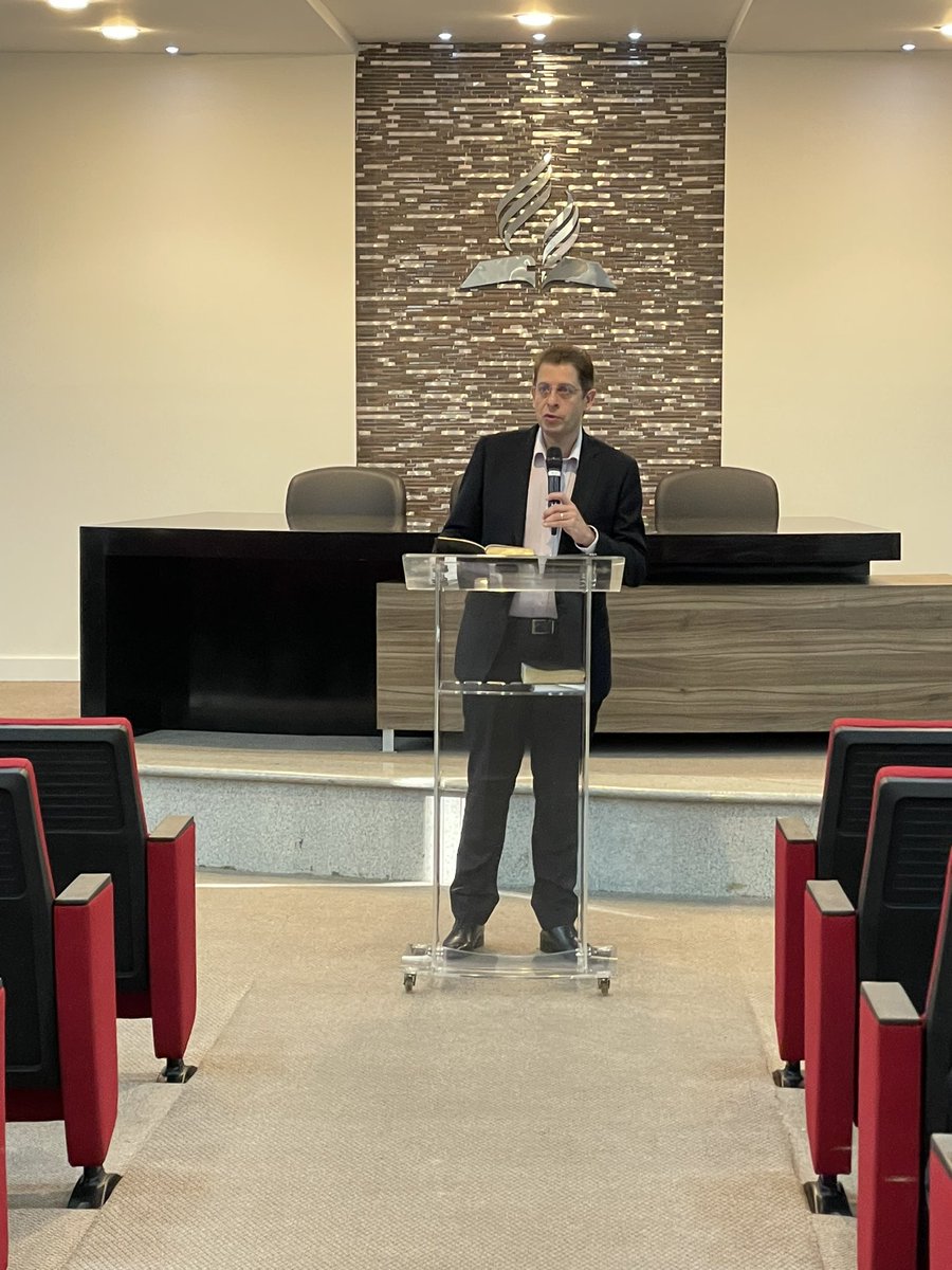 pr_aguinaldo's tweet photo. “Se nós perdermos a urgência da pregação hoje, estaremos perdidos!” Pr. @rafaelrossi7 no culto do escritório dos @Adventistasapso https://t.co/2JFZBZTDEV