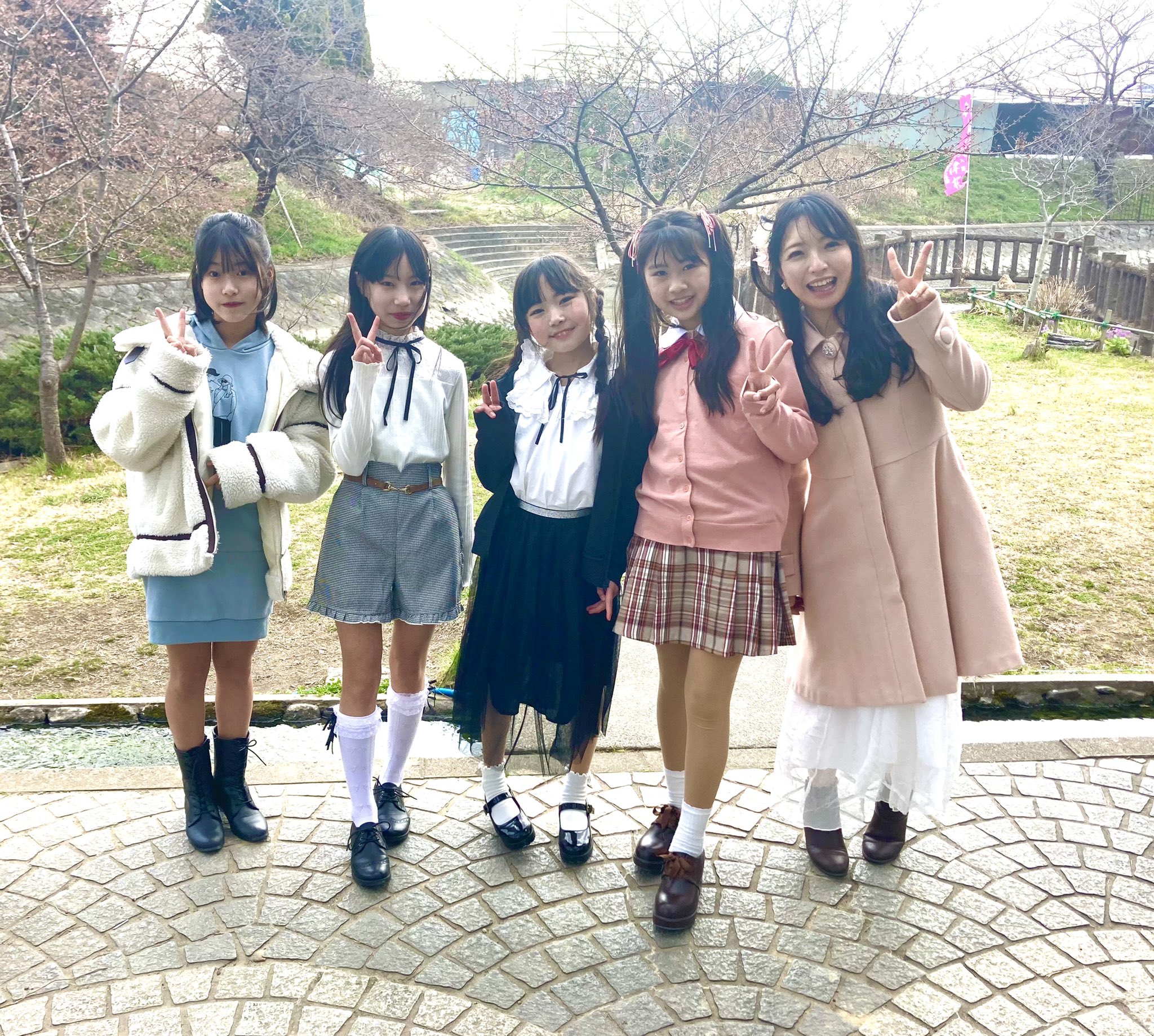 素人　小学生 モデル募集♪  ピュアフル撮影会でモデルのお仕事をしませんか？ 兵庫・京都・大阪の小学生〜大人モデルを募集しています🥰 詳細はDMへ！ #モデル募集 #撮影会モデル  ...