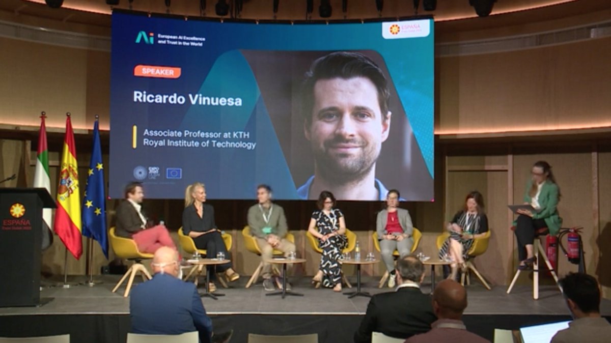 InTouchAIeu's tweet image. "It's important to raise awareness of environmental costs of computational power. Not necessarily more computation is better. Its impact should be a constraint when making decisions"

@ricardovinuesa from @KTHuniversity on #AIsustainability at #ExTrAI #EuropeanAIWeek #EuatExpo