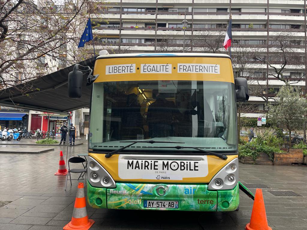 Léa Filoche tweet media