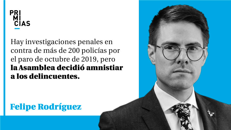 Primicias's tweet photo. 'Amnesia para los héroes, tribuna para los villanos'.  Lea #EnSusMarcasListosFuego de Felipe Rodríguez (@FRM87). » https://t.co/1u5GpbbjE3 https://t.co/e3eFQgW5dx