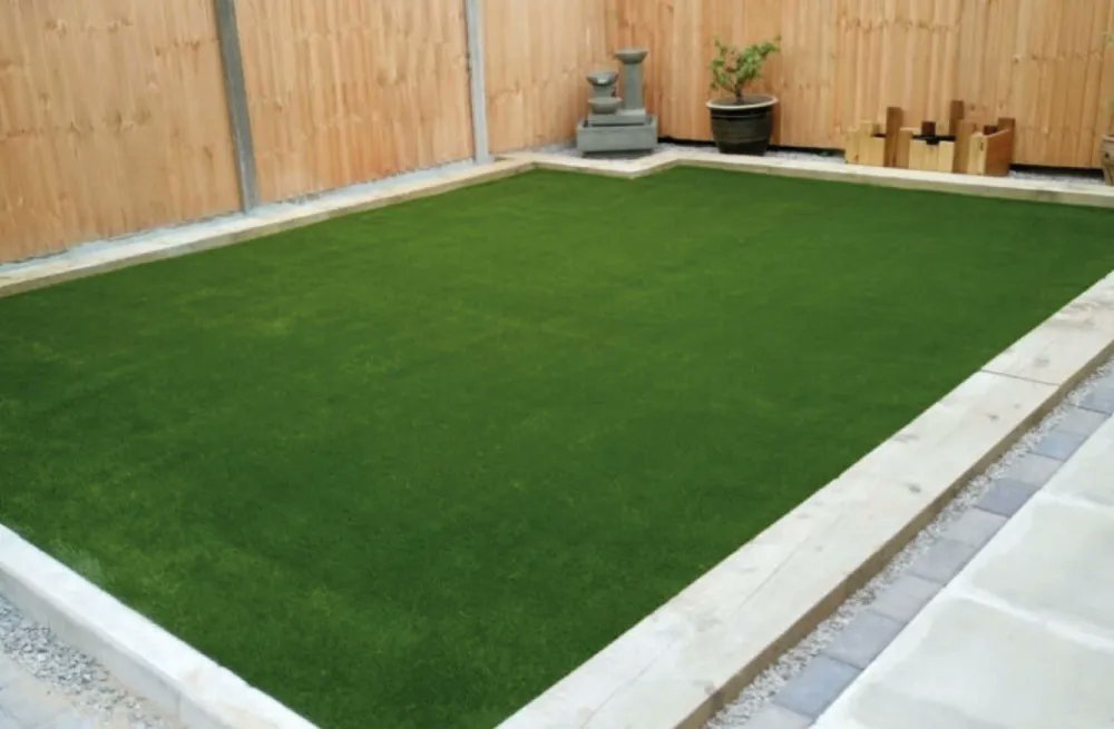 EasigrassLpool's tweet photo. #CaseStudy here from Ormskirk, and a full transformation of Mrs and Mrs Stephens back garden, including hard landscaping. Beautifully finished with their new #ArtificialGrass lawn, they were thrilled with the end result. #SummerIsComing Are you #GardenReady? #GoArtificial today. https://t.co/uvSPPf9jIM