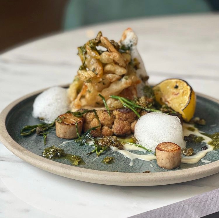 CornishSeaweed's tweet image. Umami on a plate! Our organic dulse, kelp and ocean green #seaweeds featured in the Surf &amp;amp; Turf dish from Off Beet menu at The Retreat, New Forest 😍💛