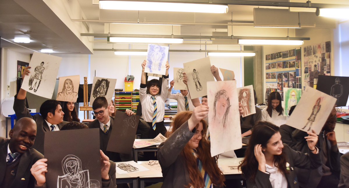 hhs_arts's tweet photo. Year 10 took part in this fantastic life drawing workshop led by '2B or not 2B' Collective this morning! Well done to our wonderfully creative students and thank you to Jess and Erhan for running such a great session✏️💫 @HHSHaringey #SUCCESS https://t.co/WZ50ORFIGZ