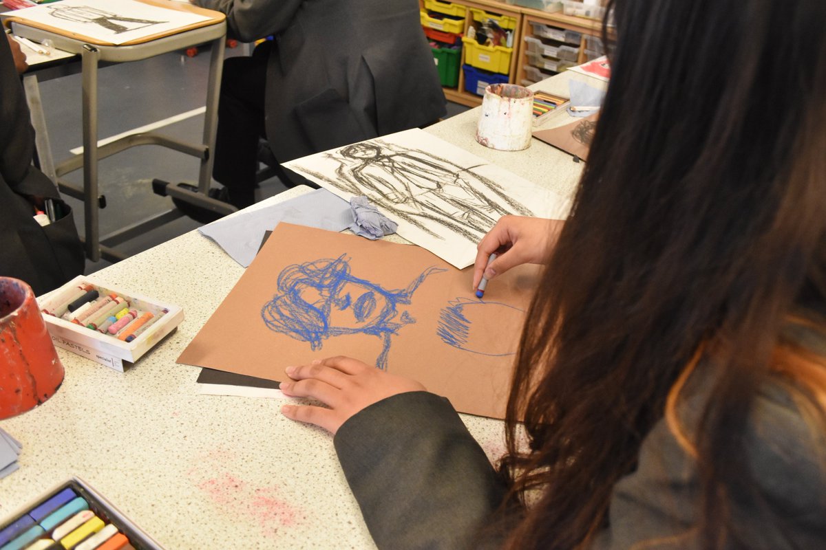 hhs_arts's tweet photo. Here are the Y11's enjoying the Life Drawing workshop this morning led by 2B or not 2B Collective! Thanks to Jess and Erhan for such a wonderful session! ✏️💫 @HHSHaringey https://t.co/1YttUojeSb
