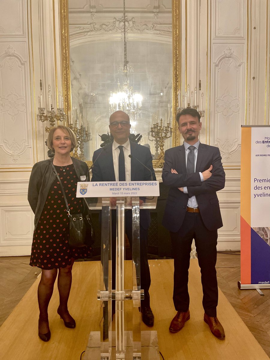 [Évènement] rentrée des entreprises du <a href="/medef78/">MEDEF YVELINES 78</a> hier soir : vous étiez nombreux à être venus échanger et écouter le discours de <a href="/HardyZhardy/">Hardy</a> sur les grands enjeux du moment et l'actualité de notre mouvement, merci à tous  !