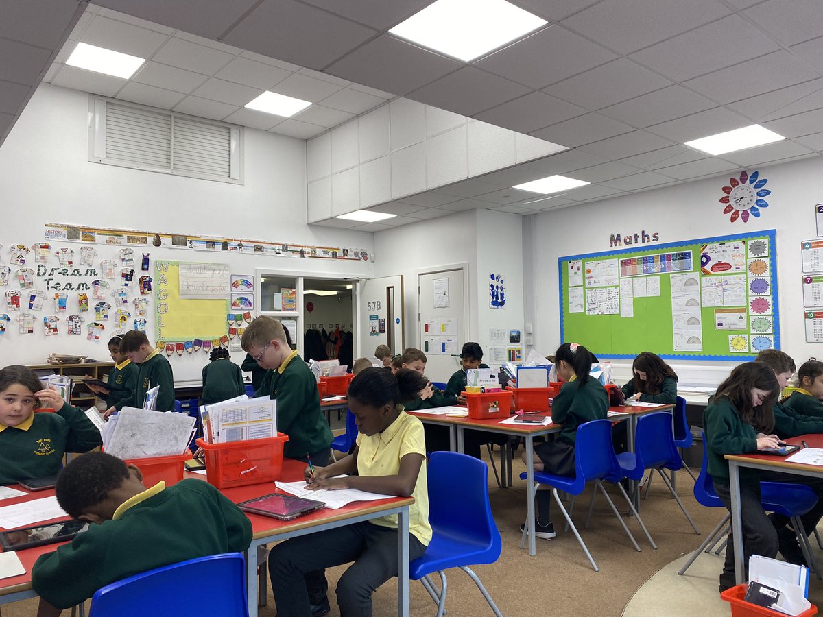 firsprimarysale's tweet photo. #Year5JB Hard at work making online safety storyboards and animations. @donna_mgl #FirsICT #OnlineSafety #animation https://t.co/gHFVq5DD0j