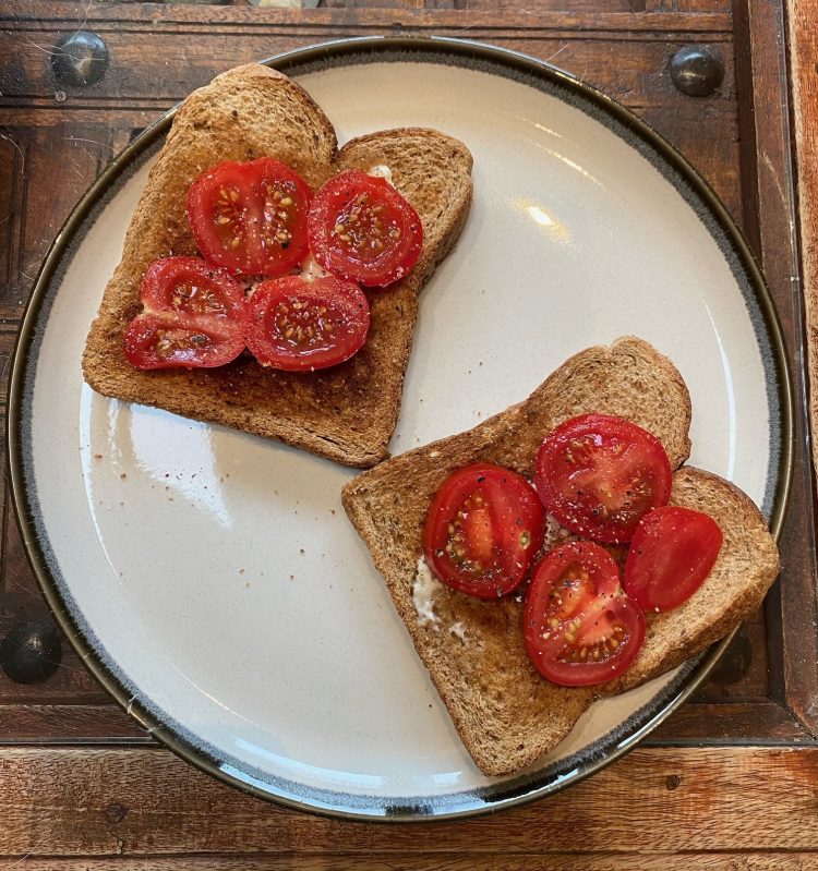 We often talk of making musical playlists linked to people’s life stories – but have we ever considered a similar focus on #food – perhaps ‘Menus for a lifetime’? 
<a href="/sallyknocker/">Sally Knocker</a> explores food-based ideas for #PersonCentredCare. Perfect for #NHWeek2022
mycarematters.org/feasts-to-reme…