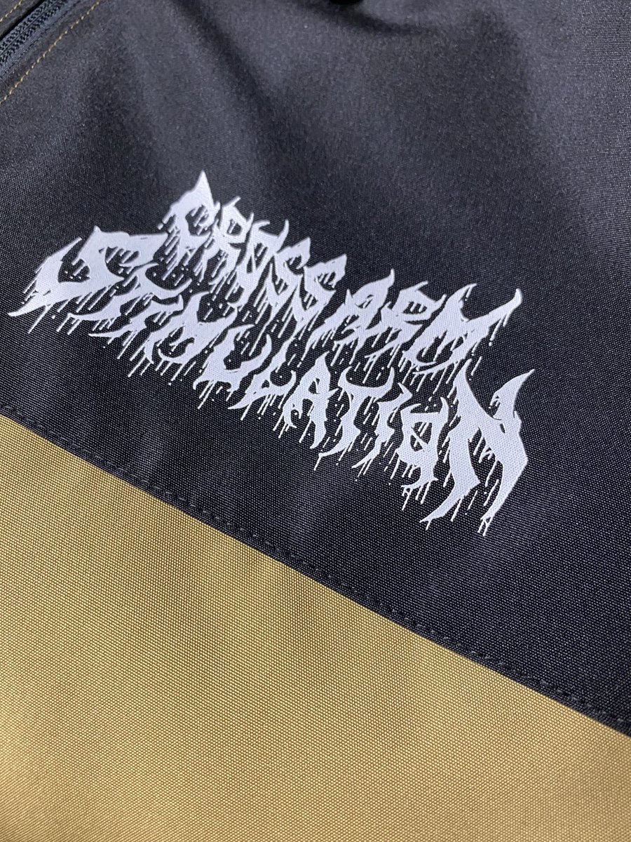 duskordie's tweet photo. #nowprinting
#葛西純
#CrazyMonkey
#CrazyFactory

只今我等がクレイジーモンキー葛西純のアイテムを色々々々と絶賛仕込中！！

ん⁇なんだか見た事ないアイテムも…⁈
詳細近日！！ https://t.co/5e3tO5dxDo