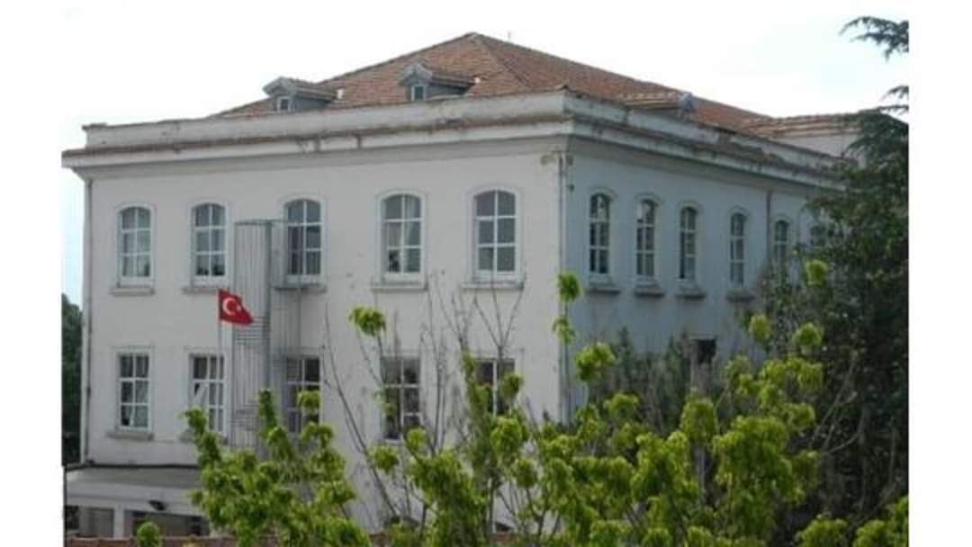 gizemaktasphd's tweet photo. Bir mezunu olmaktan her zaman gurur duyduğum Öğretmen Okullarının 174. kuruluş yıldönümü kutlu olsun.
#EdirneAnadoluÖğretmenLisesi @EdirneAOL https://t.co/hUJ1MHRu0x